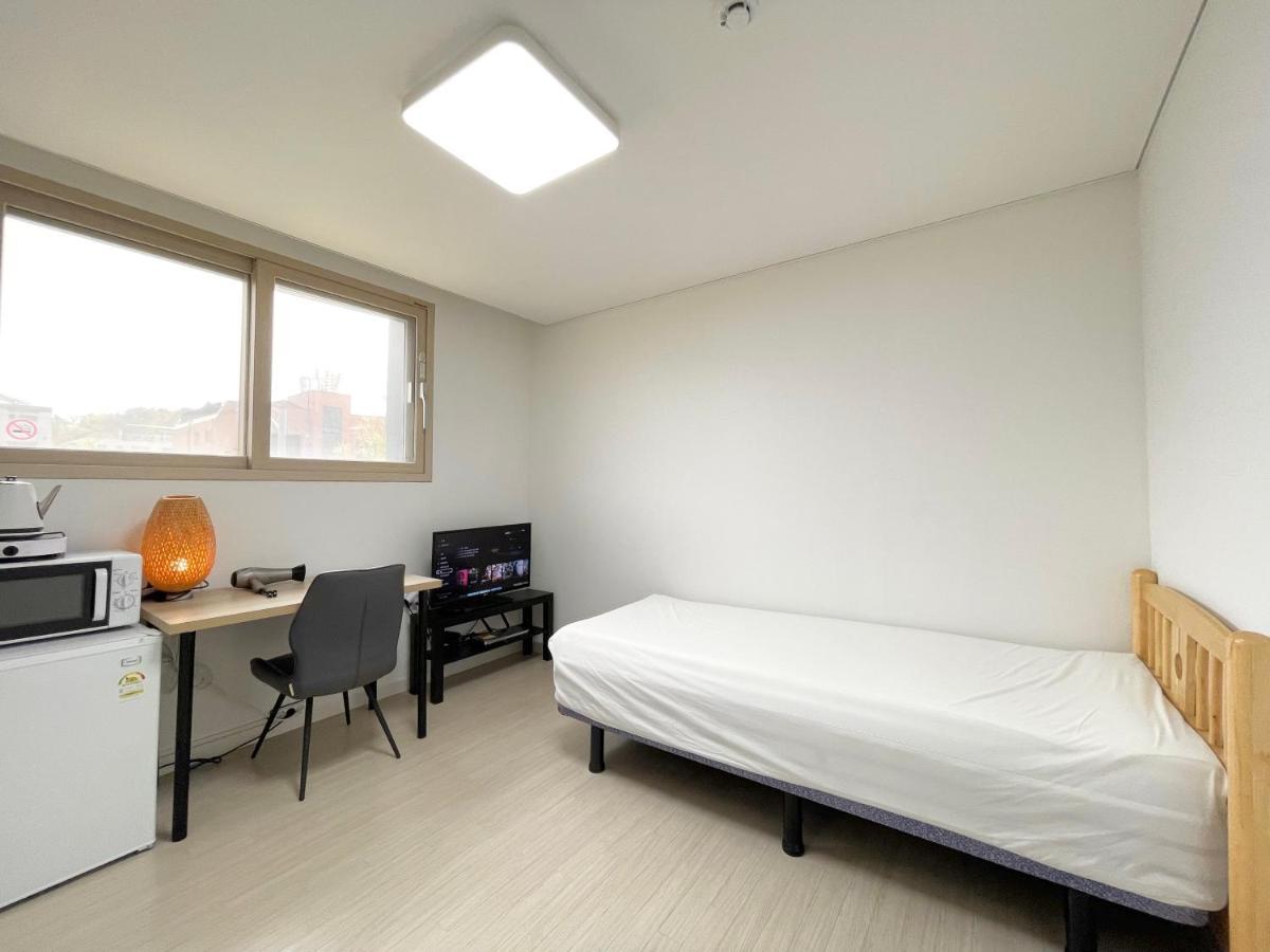 Airport Guesthouse Ko-In Инчон Экстерьер фото