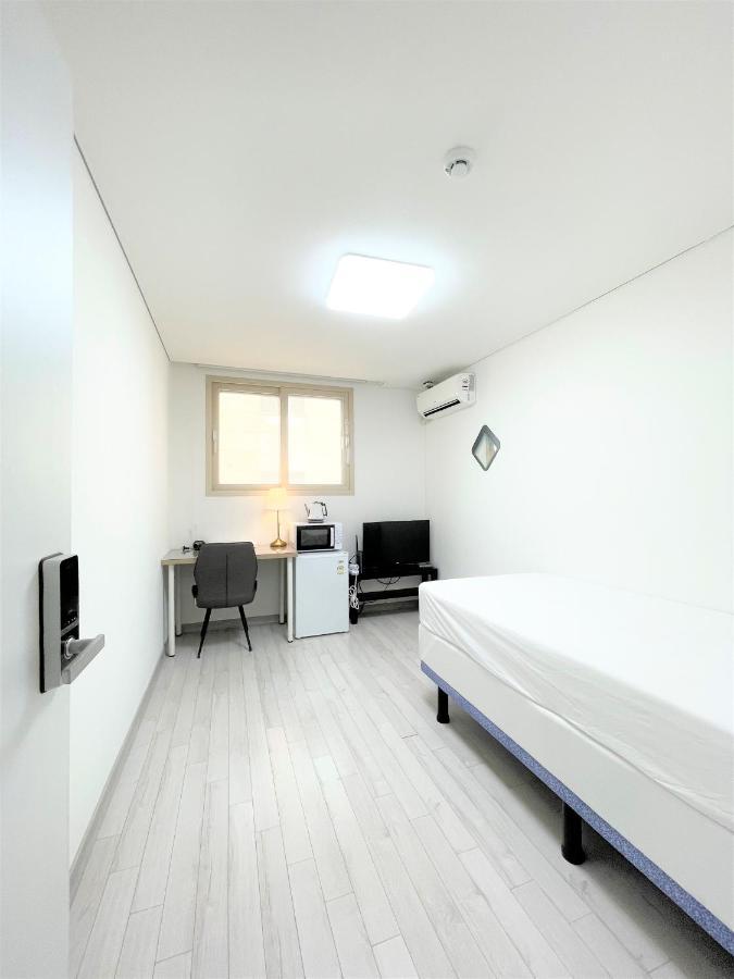 Airport Guesthouse Ko-In Инчон Экстерьер фото